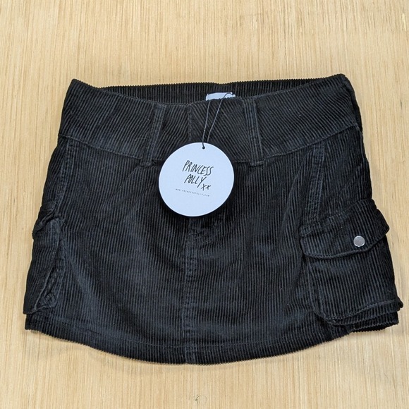 NWT Princess Polly Black Corduroy Mini Skirt Y2K Cargo Pocket Women's 4 - Picture 1 of 6